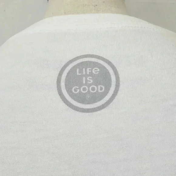 NWT Life is Good Heart Pride Rainbow Tee - Picture 6 of 9